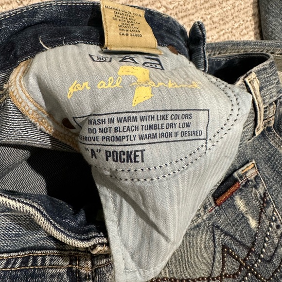 Seven jeans A Pocket with brass studs on A pocket. Size 25 from Nordstroms. - Picture 8 of 8